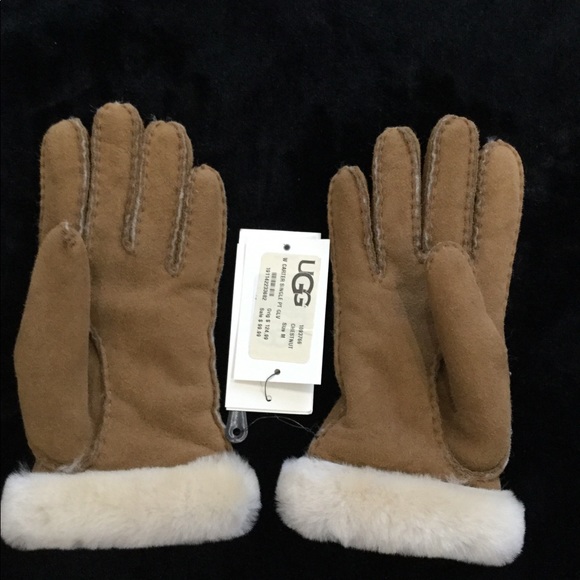 Ugg Woman’s Gloves - Picture 2 of 4